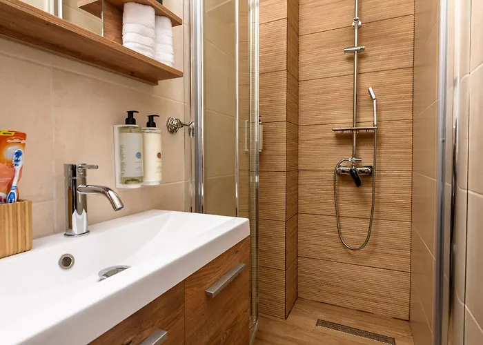 Infinite Ble 度假居