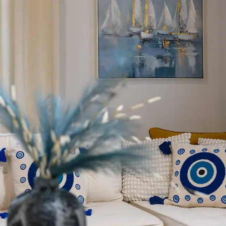 Infinite Ble Chrysi Ammoudia