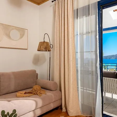 Infinite Ble * Chrysi Ammoudia