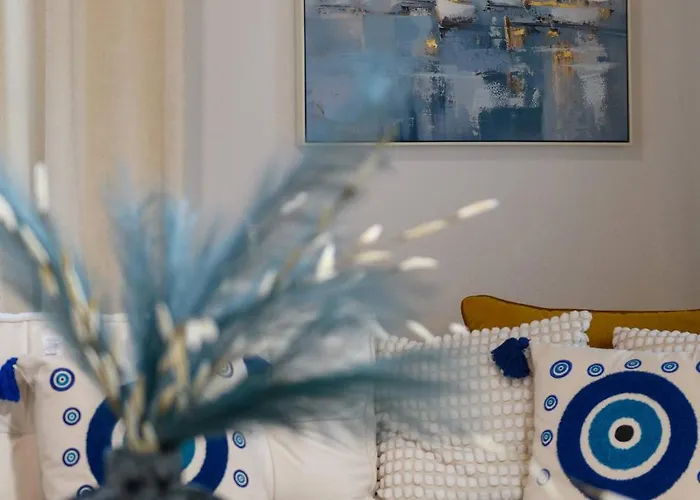 Infinite Ble Chrysi Ammoudia